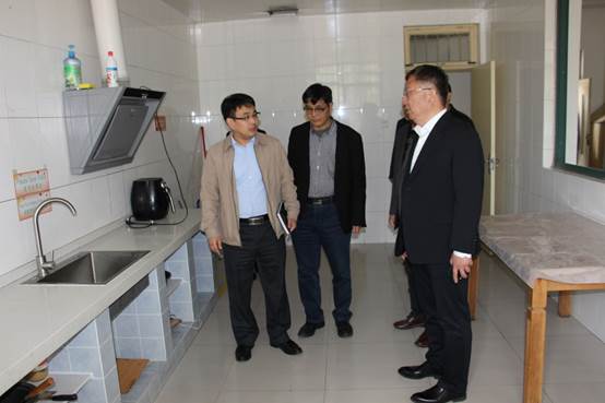 说明: H:\DCIM\100CANON\IMG_5792.JPG